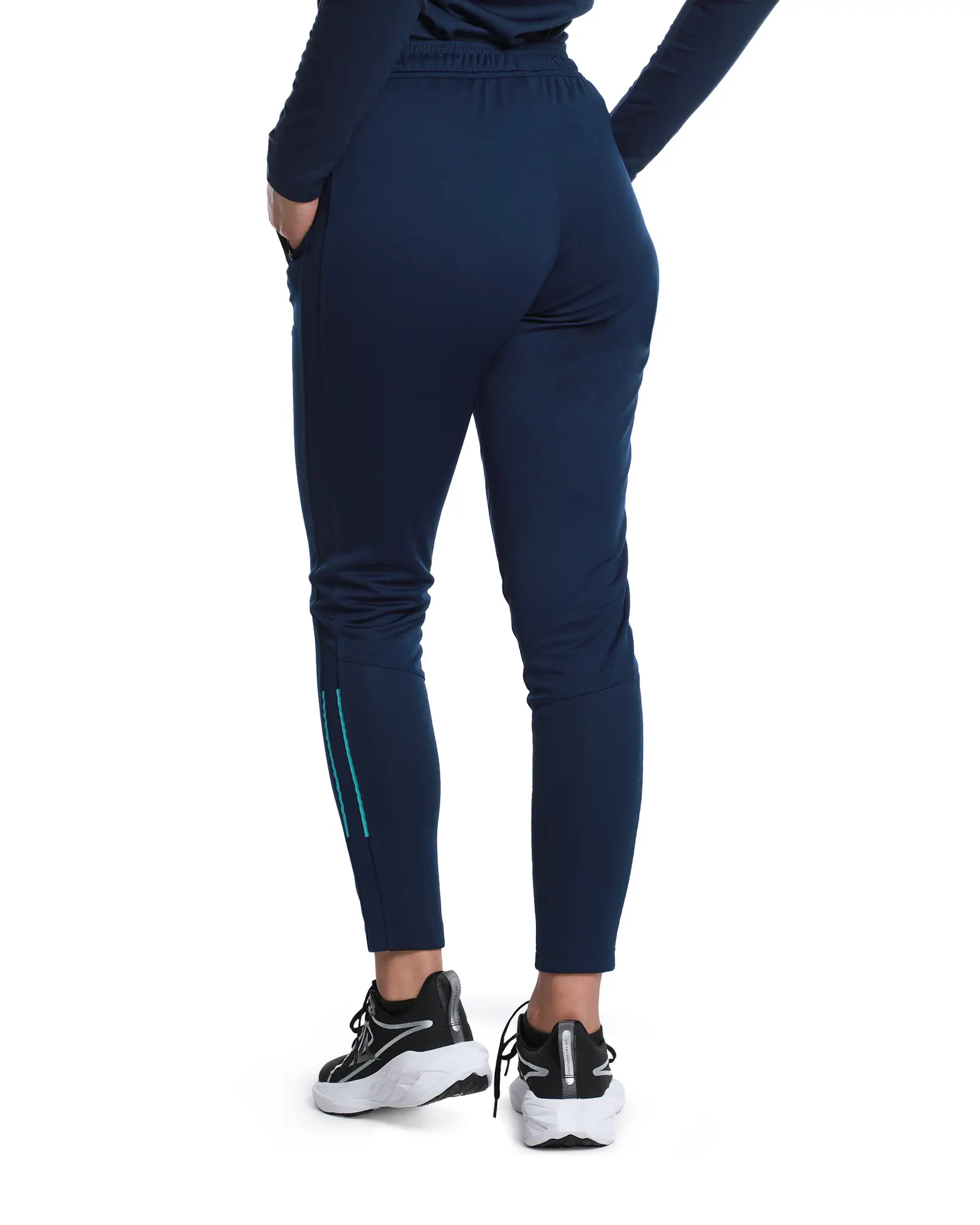 1ER PANTALON DE ENTRENO FEM 1ER EQUIPO A. MNO - Image 4