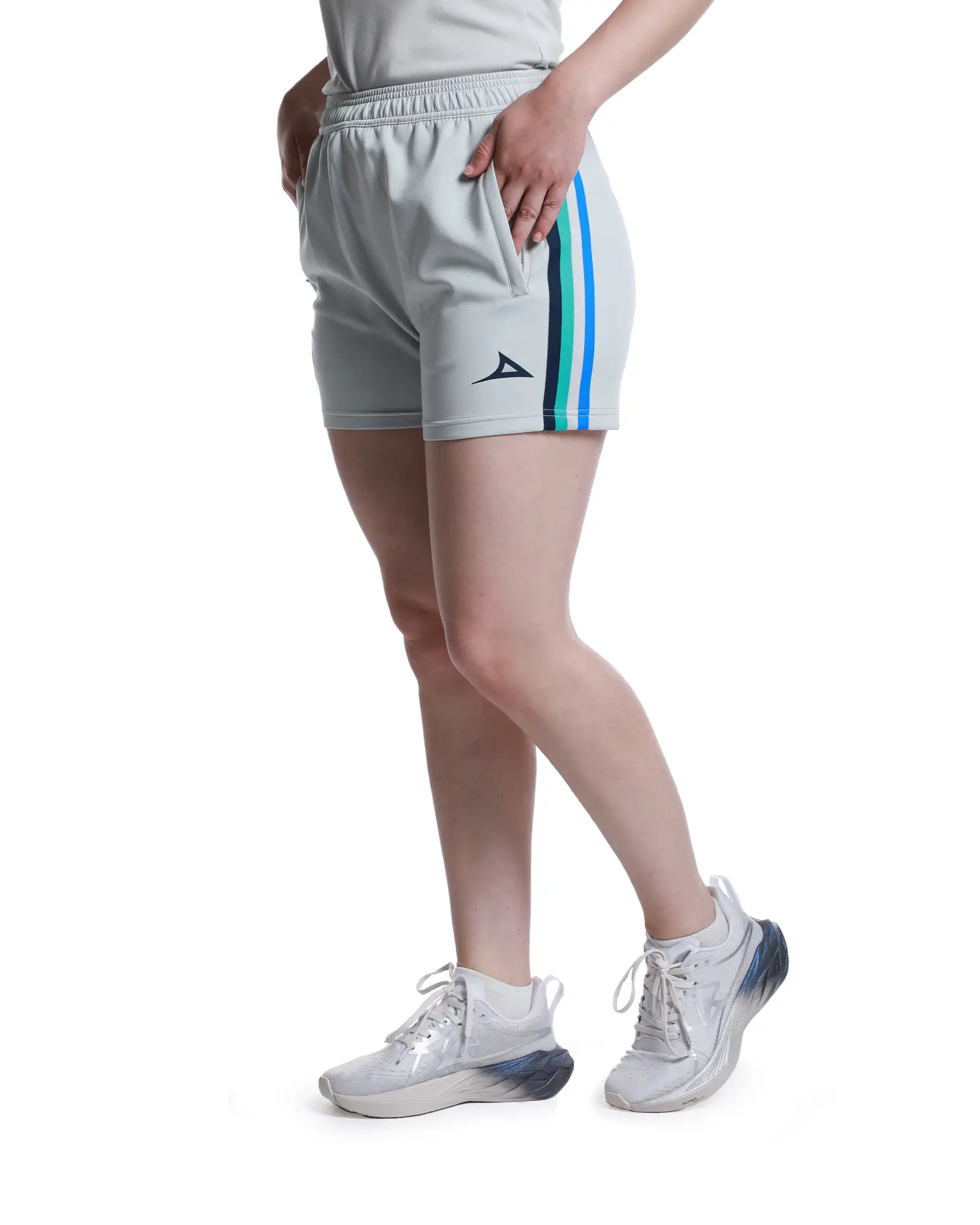 1ER SHORT DE VIAJE FEM 1ER EQUIPO GRIS - Image 3