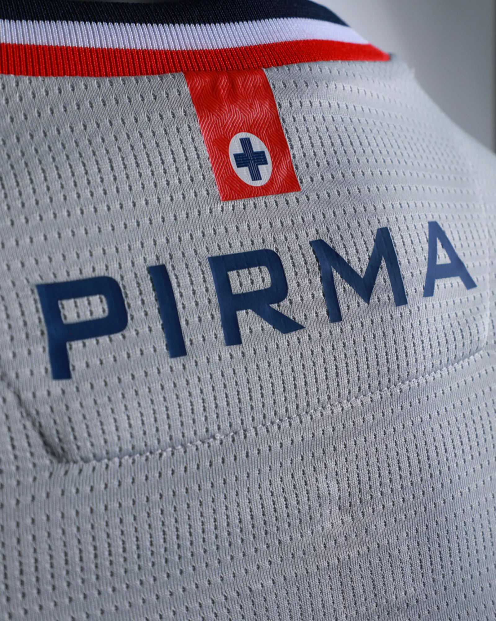 2DA PLAYERA DE JUEGO FEM 1ER EQUIPO GRIS - Image 5